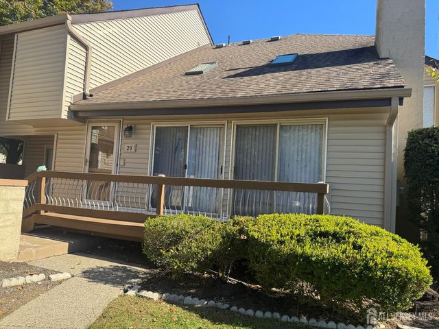 20 Denise Drive, Edison, NJ 08820