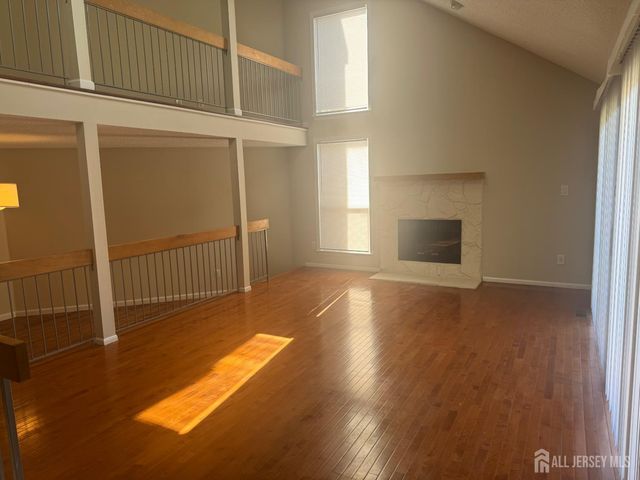 20 Denise Drive, Edison, NJ 08820
