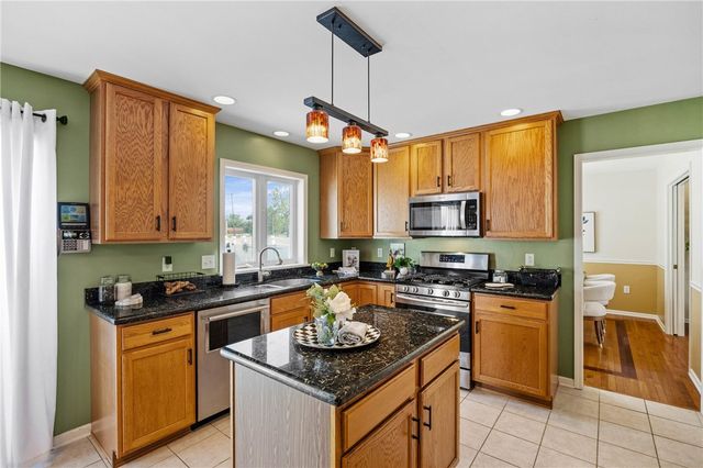 1349 Cherry Laurel Circle, Webster, NY 14580