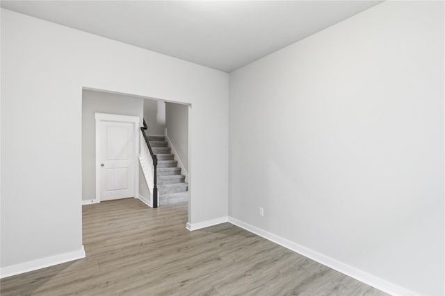 101 Greinert DR, Taylor, TX 76574