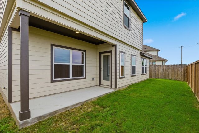 101 Greinert DR, Taylor, TX 76574