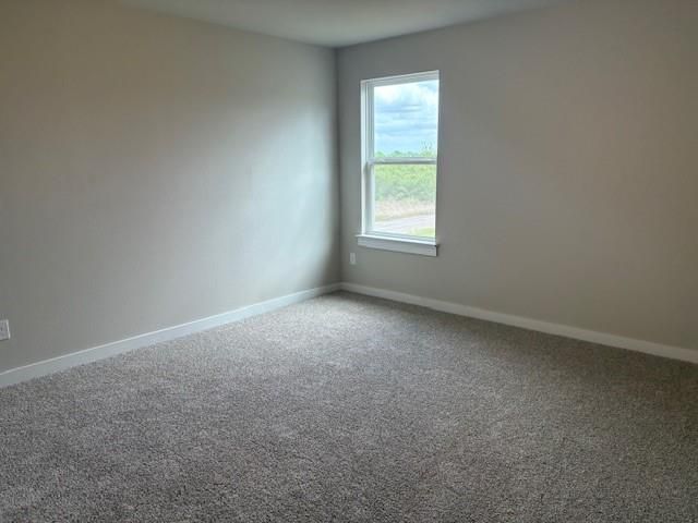 101 Greinert DR, Taylor, TX 76574