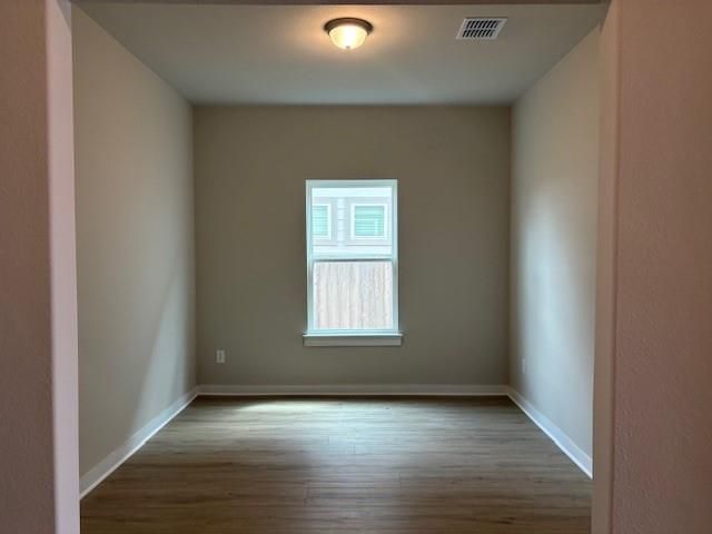 101 Greinert DR, Taylor, TX 76574