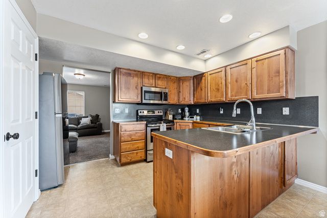 6209 S 1350 E, South Ogden, UT 84405