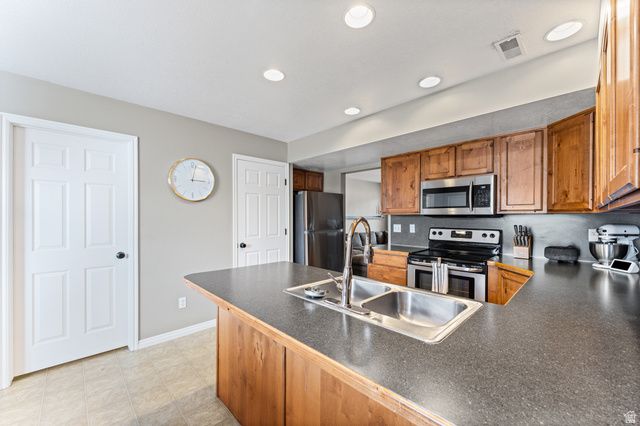 6209 S 1350 E, South Ogden, UT 84405