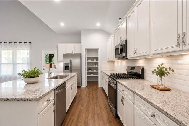 12137 Pearl Bay Lane, Conroe, TX 77304