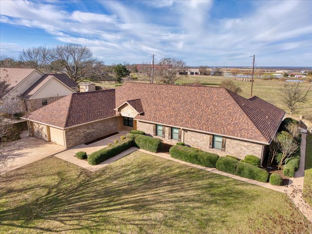 1505 Jane Lane, West, TX 76691