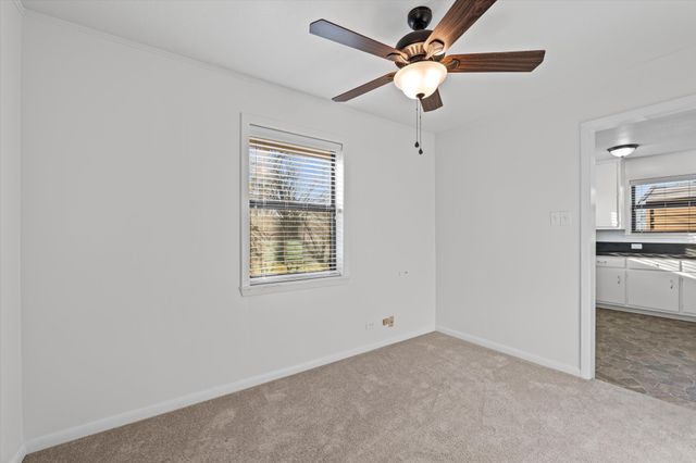 1505 Jane Lane, West, TX 76691