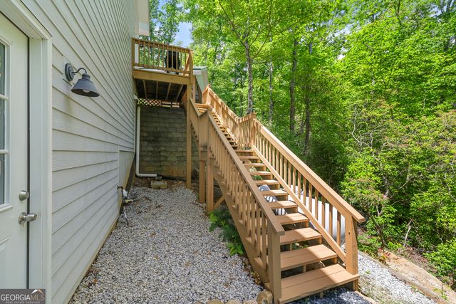 557 Walnut Grove Lane, Tiger, GA 30576