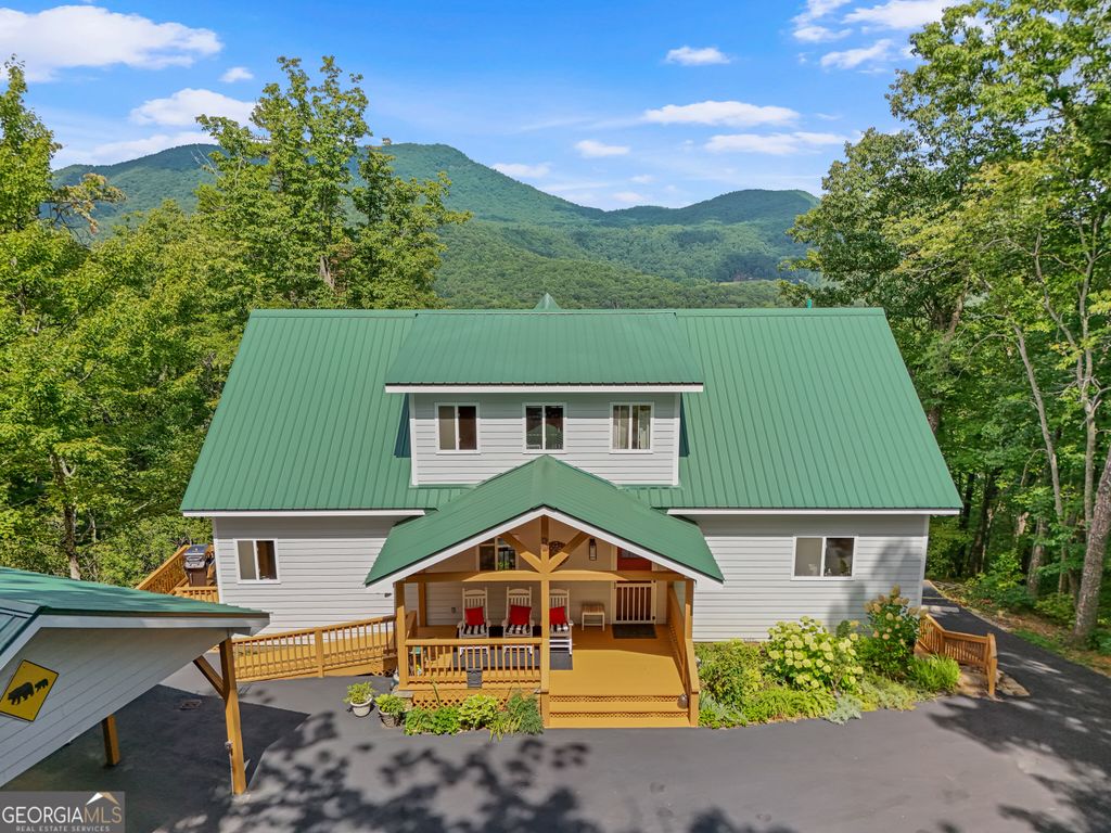 557 Walnut Grove Lane, Tiger, GA 30576