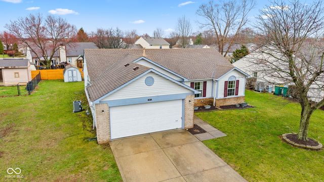 202 Pineview Drive, Mooresville, IN 46158