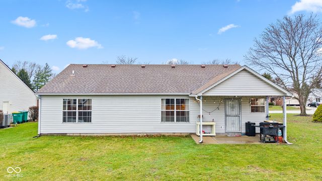 202 Pineview Drive, Mooresville, IN 46158