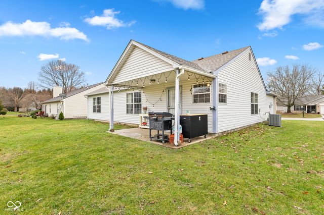 202 Pineview Drive, Mooresville, IN 46158