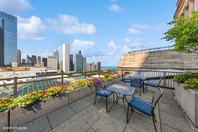 310 S Michigan Avenue 805, Chicago, IL 60604