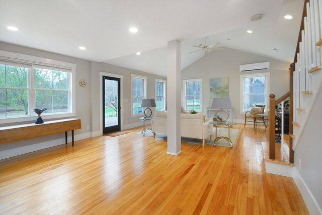 15 Martin St, Acton, MA 01720