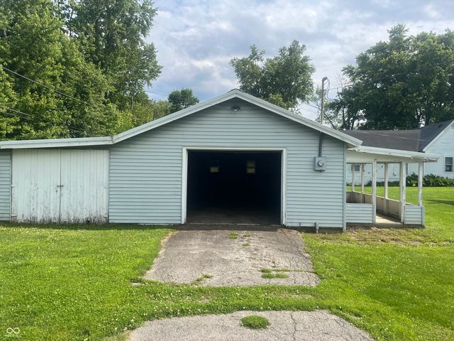 534 Central Avenue, Lapel, IN 46051