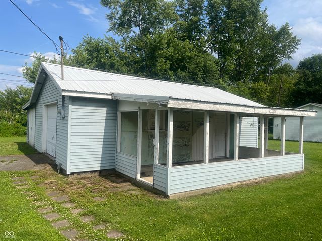534 Central Avenue, Lapel, IN 46051