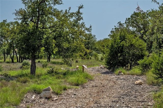 104 Rocky Summit CT, Spicewood, TX 78669