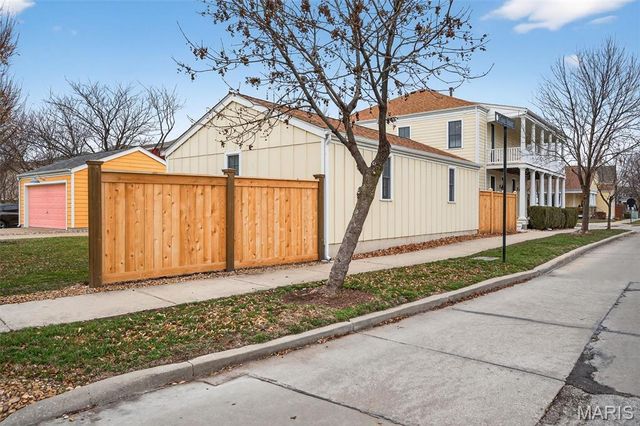 3627 Arpent Street, St Charles, MO 63301