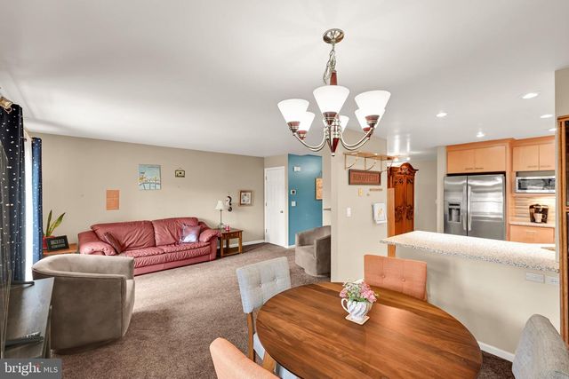 96 HAWK VALLEY LN, Denver, PA 17517