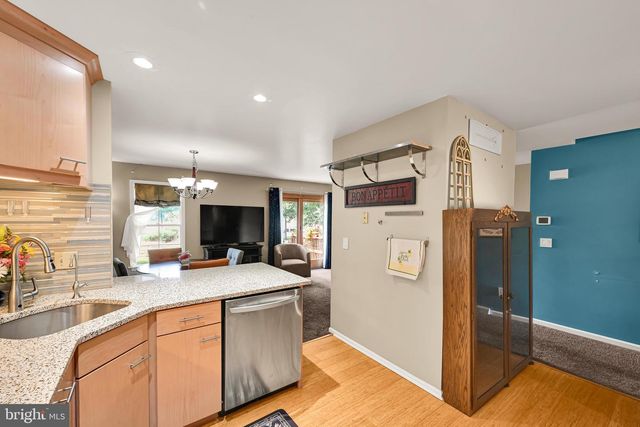 96 HAWK VALLEY LN, Denver, PA 17517