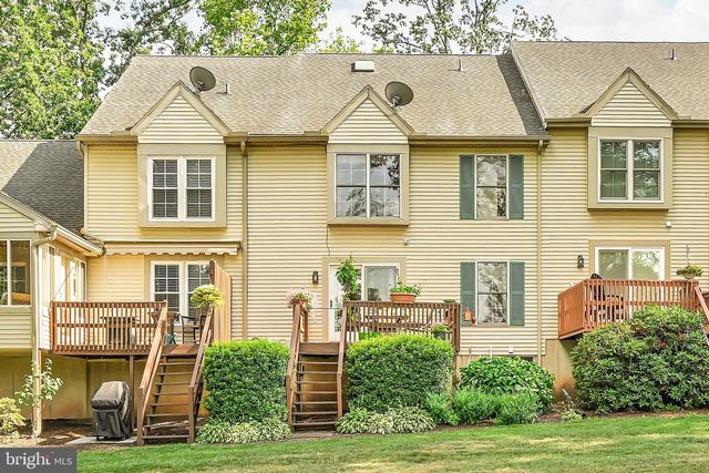 96 HAWK VALLEY LN, Denver, PA 17517