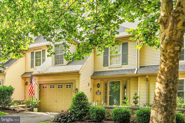 96 HAWK VALLEY LN, Denver, PA 17517