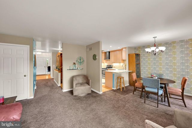 96 HAWK VALLEY LN, Denver, PA 17517