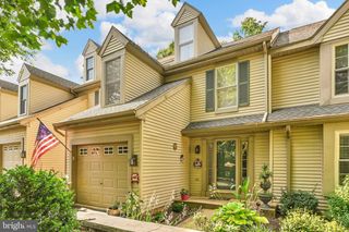 96 HAWK VALLEY LN, Denver, PA 17517
