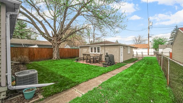 1330 W 1st Place, Hobart, IN 46342