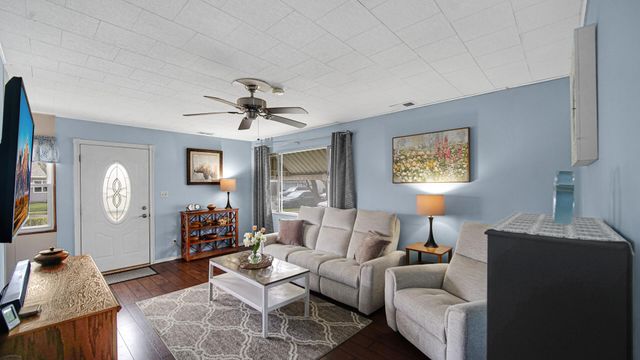 1330 W 1st Place, Hobart, IN 46342