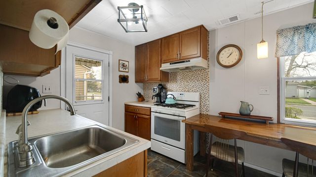 1330 W 1st Place, Hobart, IN 46342