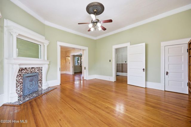 401 N Market Street, Washington, NC 27889