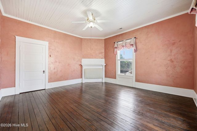 401 N Market Street, Washington, NC 27889