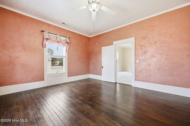 401 N Market Street, Washington, NC 27889