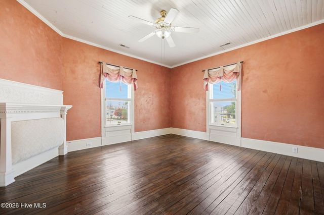 401 N Market Street, Washington, NC 27889