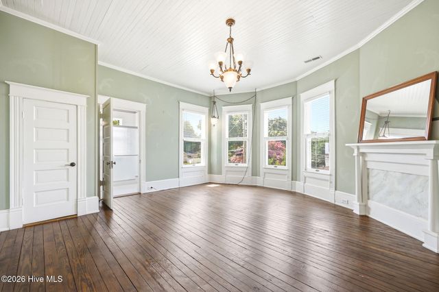 401 N Market Street, Washington, NC 27889