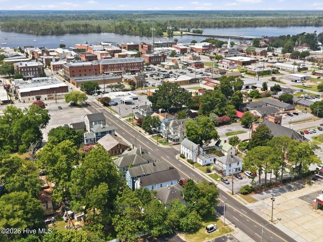 401 N Market Street, Washington, NC 27889