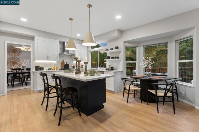 116 Castle Rock Lane, Walnut Creek, CA 94598