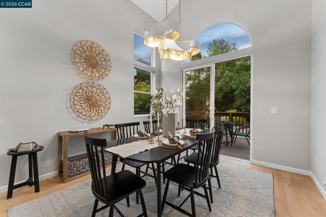 116 Castle Rock Lane, Walnut Creek, CA 94598