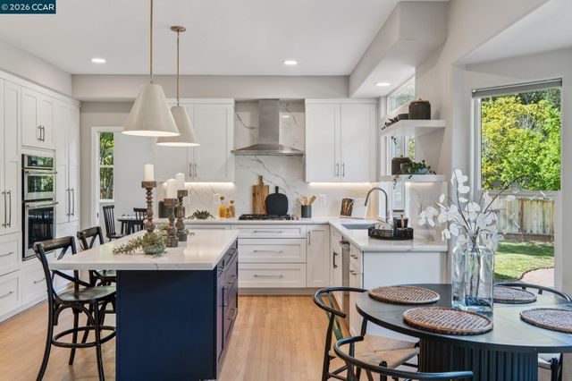 116 Castle Rock Lane, Walnut Creek, CA 94598