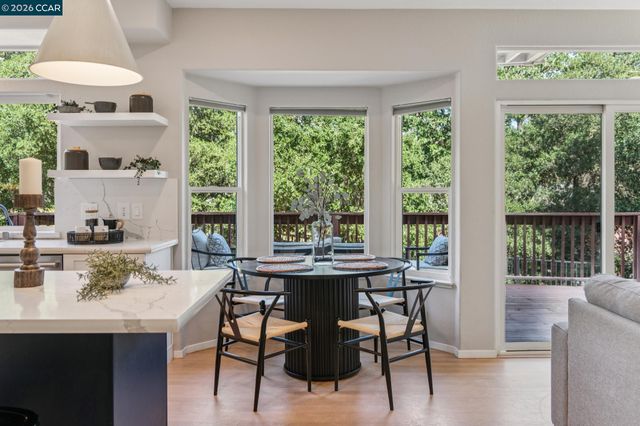 116 Castle Rock Lane, Walnut Creek, CA 94598