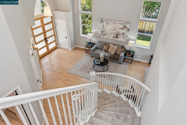 116 Castle Rock Lane, Walnut Creek, CA 94598