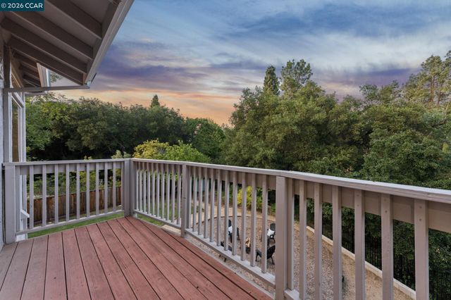 116 Castle Rock Lane, Walnut Creek, CA 94598
