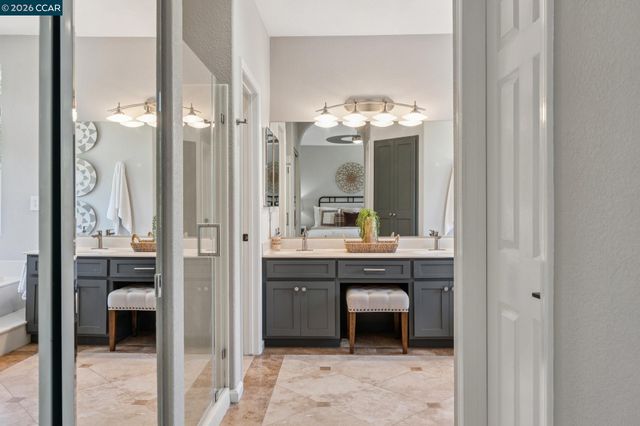 116 Castle Rock Lane, Walnut Creek, CA 94598