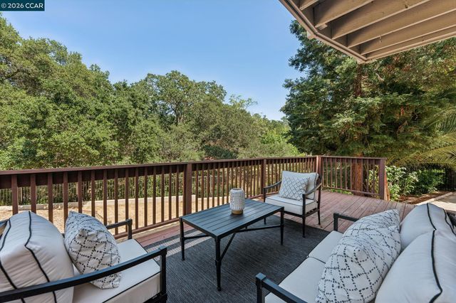 116 Castle Rock Lane, Walnut Creek, CA 94598