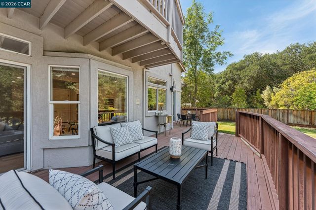 116 Castle Rock Lane, Walnut Creek, CA 94598