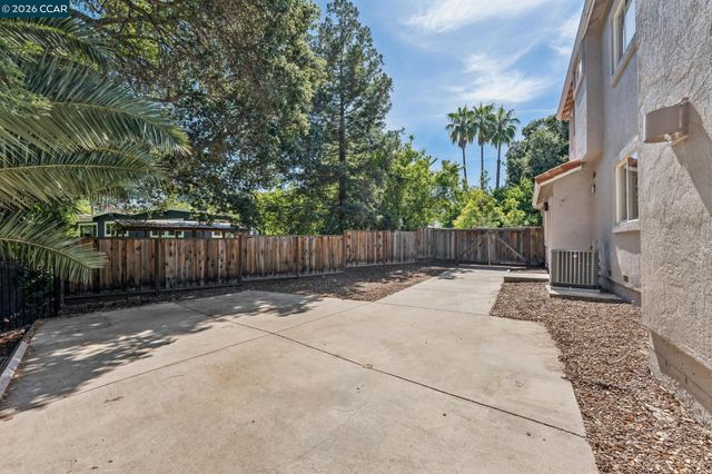 116 Castle Rock Lane, Walnut Creek, CA 94598