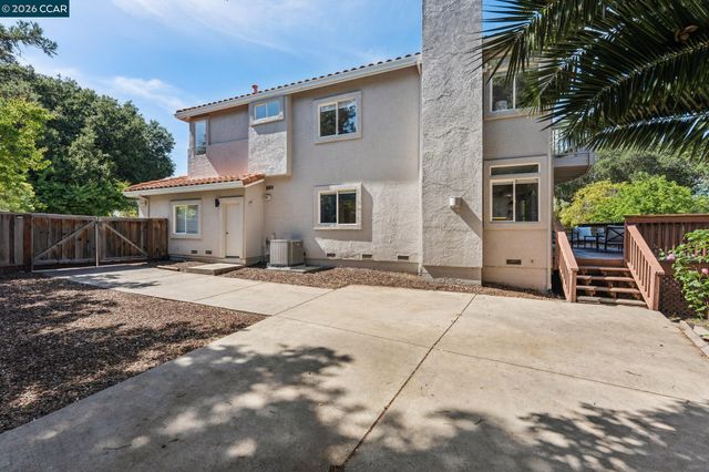 116 Castle Rock Lane, Walnut Creek, CA 94598