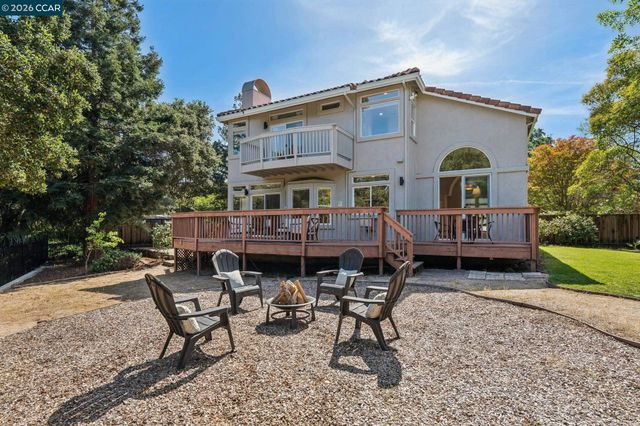 116 Castle Rock Lane, Walnut Creek, CA 94598